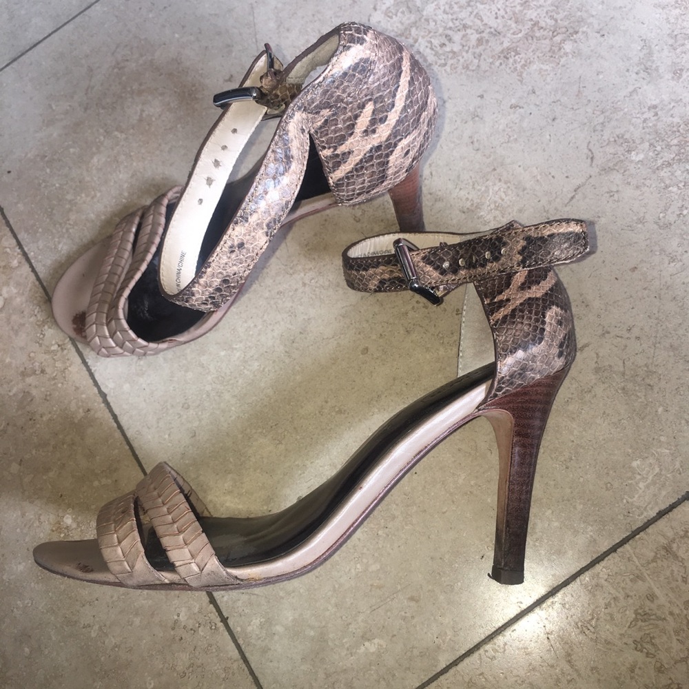 Coach Hally snake print leather sandals size 9